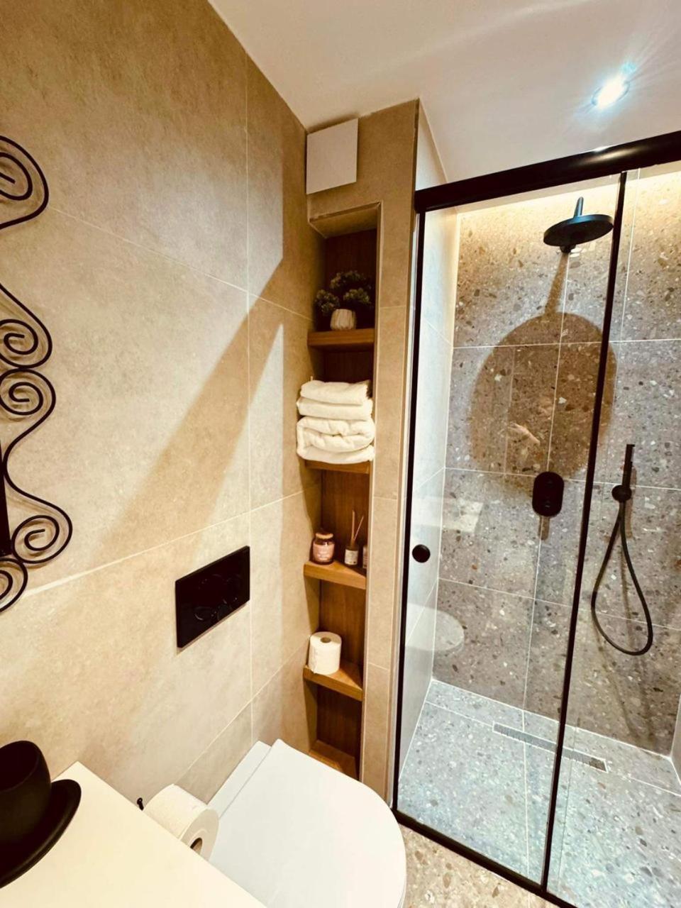 Lili'S Tirana Center Apartments Экстерьер фото