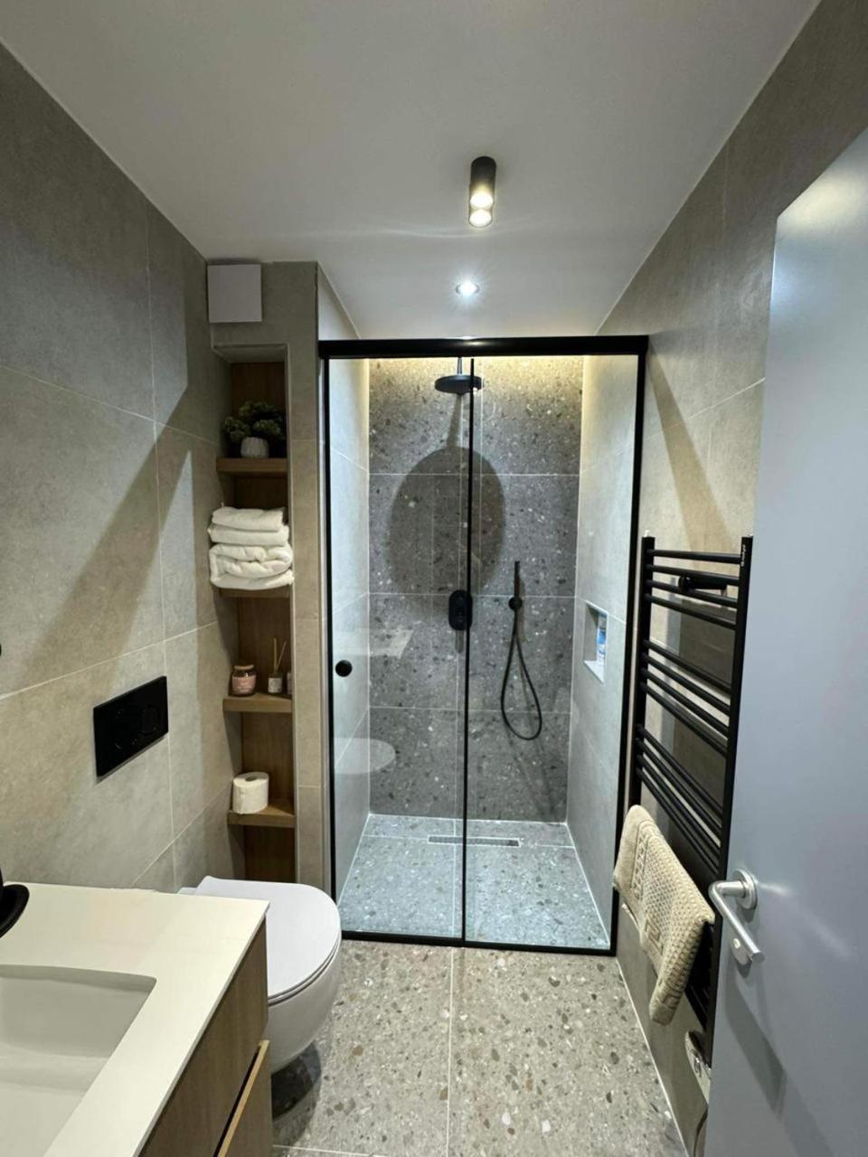 Lili'S Tirana Center Apartments Экстерьер фото